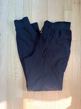 Lululemon Black Relaxed Jogger Pants Women’s Small